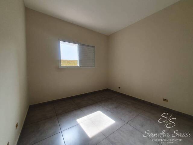 Casa para Venda em Atibaia - 4