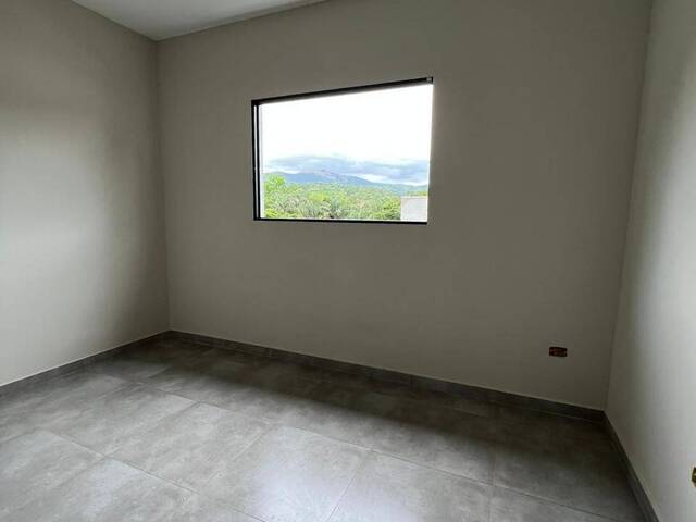 Casa para Venda em Atibaia - 5