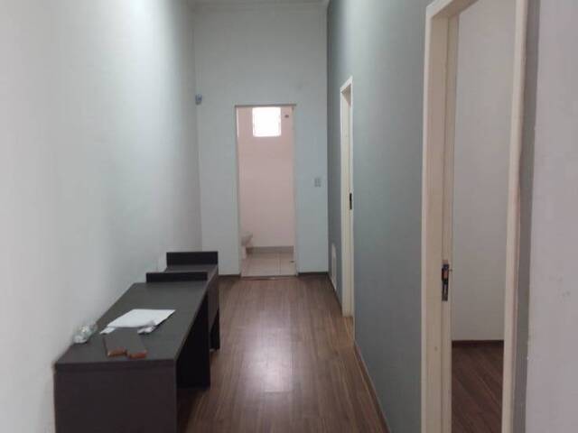 Salão Comercial para Locação em Atibaia - 4